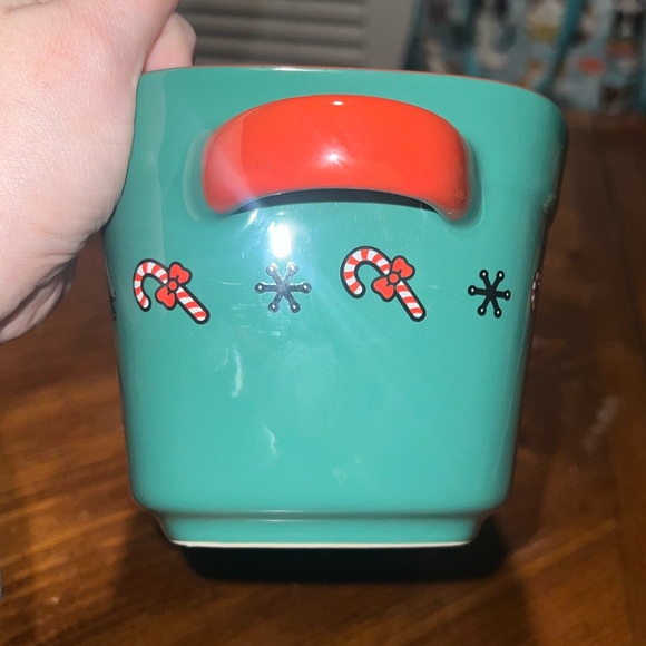 Sanrio Hello Kitty Christmas Green Snowman Ceramic Loaf Pan / Baking Dish - Picture 8 of 12